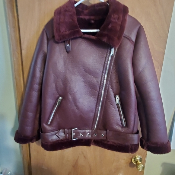 Faux fur faux leather moto jacket. Sz med. Purple. - Picture 2 of 8